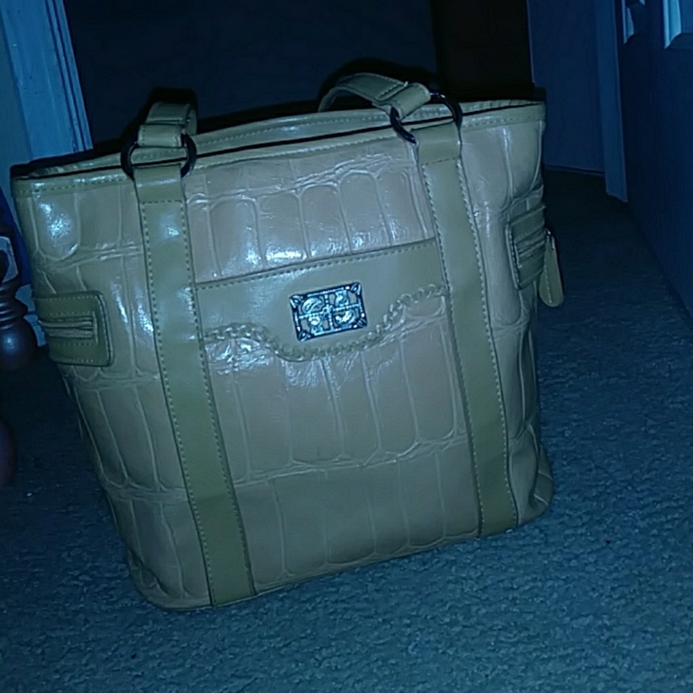 Bueno small hand bag